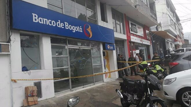 Delincuentes atracaron banco en la 26 con Quinta en Ibagué