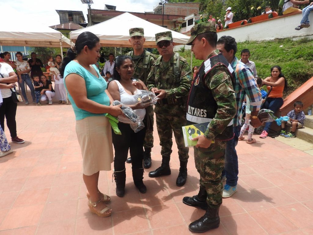 Ejército lideró gran jornada social y de salud en Bilbao, Planadas