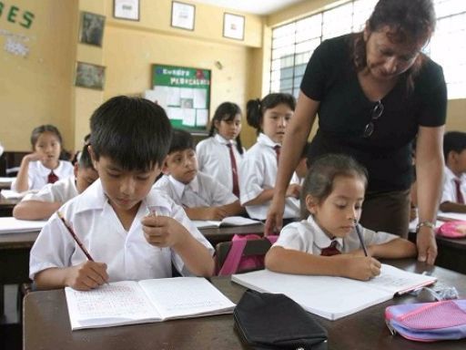 Se asignarán plazas a nuevos docentes en municipios del Tolima afectados por el conflicto armado