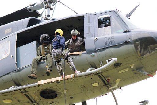 Encuentro de brigadas de socorro y emergencia en Base de la Fuerza Aérea de Melgar