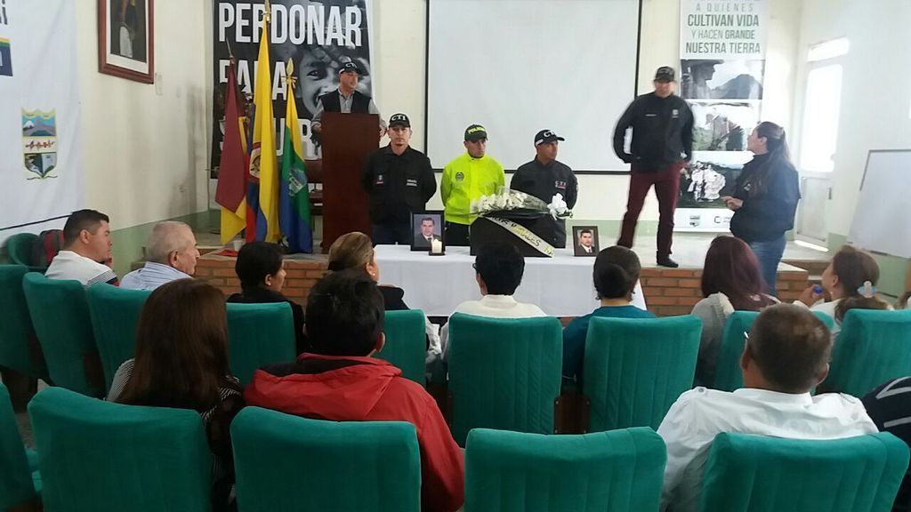 Fiscalía entregó restos de víctimas de las AUC en Tolima