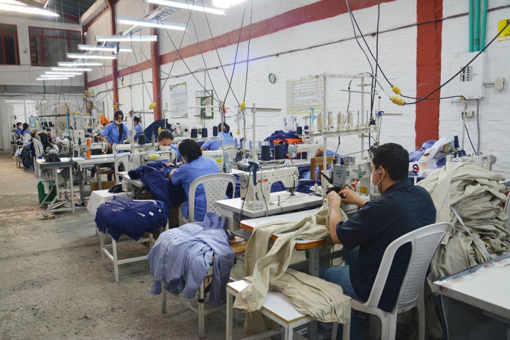 La empresa confecciones Líder de Ibagué, logra exportación por 48 mil dólares