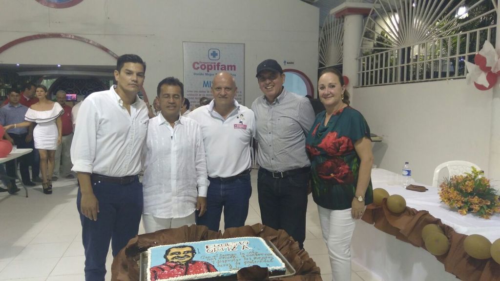 Candidatura de Olga B. tema de cumpleaños del concejal E. Ortiz