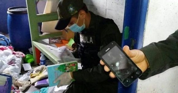 Incautan celulares y armas blancas en Cárcel de Picaleña
