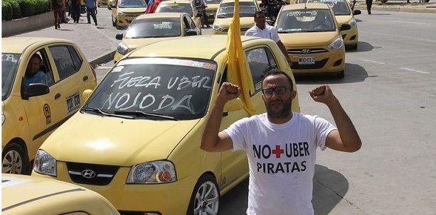 Váyase preparando: este lunes habrá paro nacional de taxistas