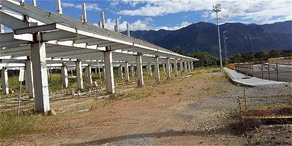 Abren licitación por $2.072 millones para reajustar diseños de escenarios deportivos