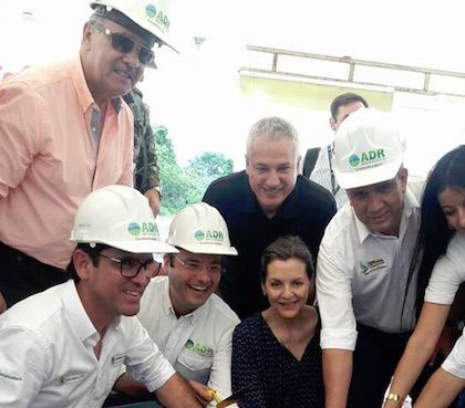 Primera piedra de planta de secado de café para el sur del Tolima