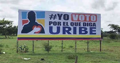 El ungido de Álvaro Uribe puntea en las encuestas internas