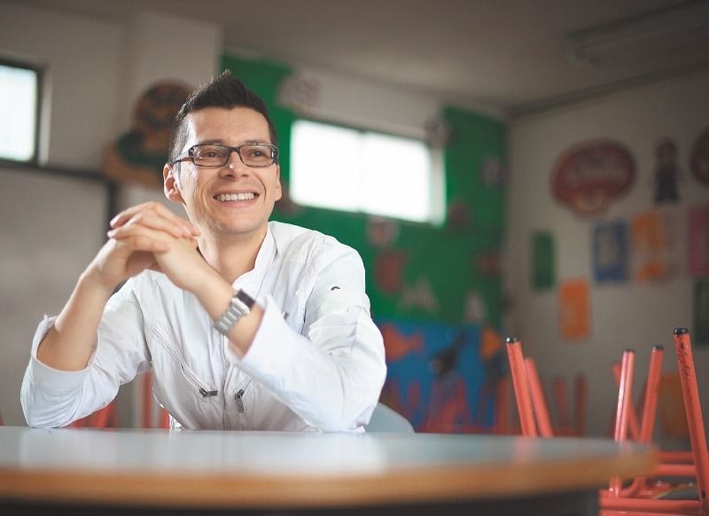 Profesor colombiano está entre los finalistas al mejor profesor del mundo