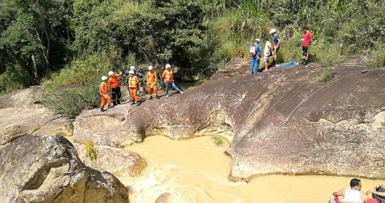 Dos personas desaparecidas por creciente de quebrada en Icononzo