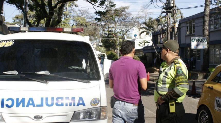 Sancionan ambulancia que simuló atender emergencia e infringió norma de tránsito