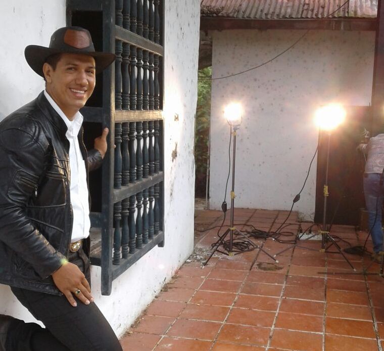 El Faraón de la música popular, una vida como una canción