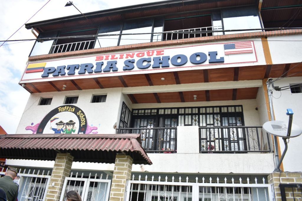 Ordenan cierre temporal de colegio que prestaba servicios educativos ilegales