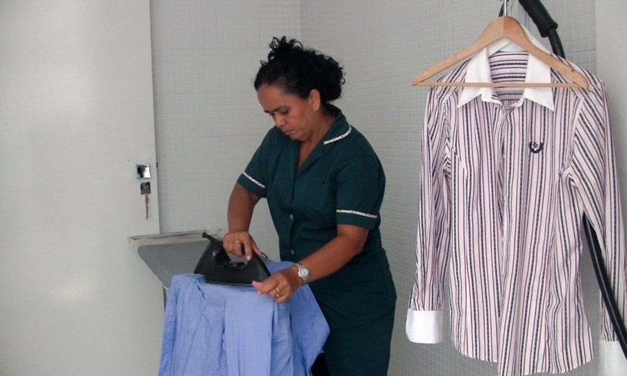 Vea cuánto debe pagarle de prima a su empleada doméstica este diciembre