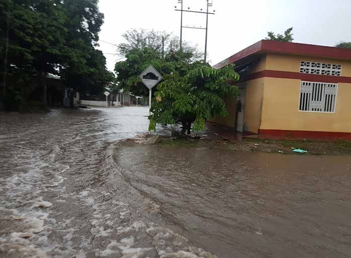 Fuertes lluvias dejaron afectadas varias viviendas del Espinal