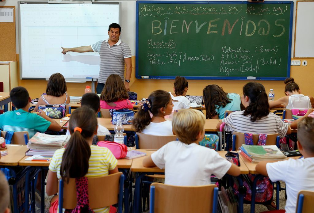82.000 estudiantes regresan a clases este martes