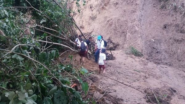 Fuertes lluvias en Santa Isabel dejan dos viviendas afectadas
