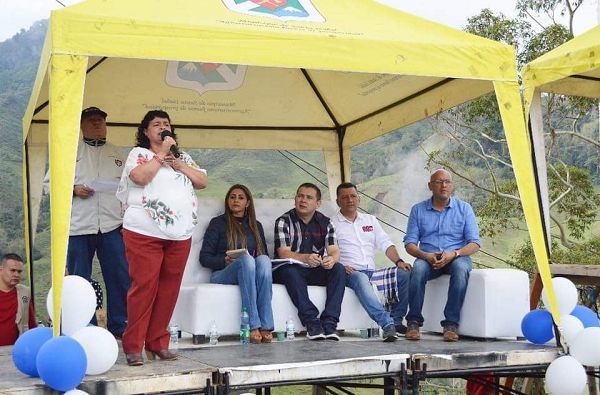 Alcaldía de Santa Isabel inmersa en la politiquería: participó en el lanzamiento de candidaturas del gobernador Óscar Barreto