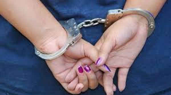 Mujer que extorsionaba a nombre del ELN y Clan del Golfo fue cobijada con medida domiciliaria