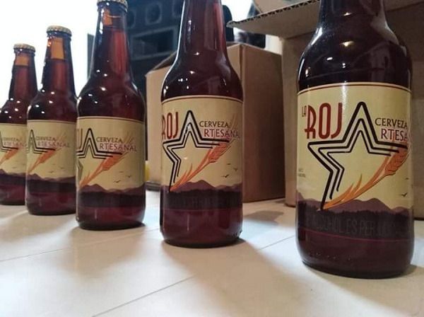 "La Roja", la cerveza artesanal de la paz, fabricada por mujeres de las Farc en Icononzo (Tol)