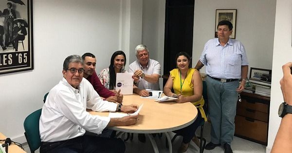 Por firmas se va Marco Emilio Hincapié como aspirante a la alcaldía de Ibagué