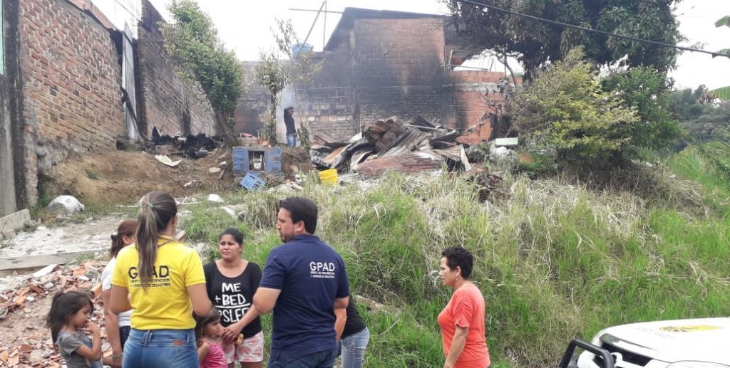 Se entregaron ayudas a familia de Los Ciruelos afectada por el incendio