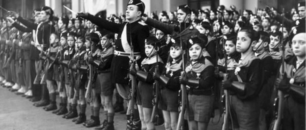 IRRACIONALIDAD, SEXO Y FASCISMO