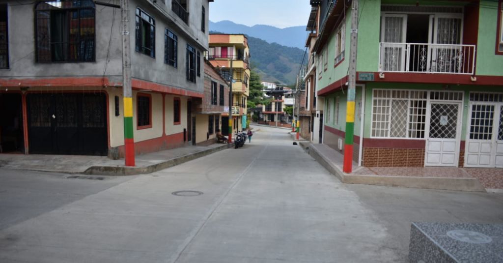 En el barrio Villa Cindy se recuperaron 1.440 metros cuadrados de malla vial