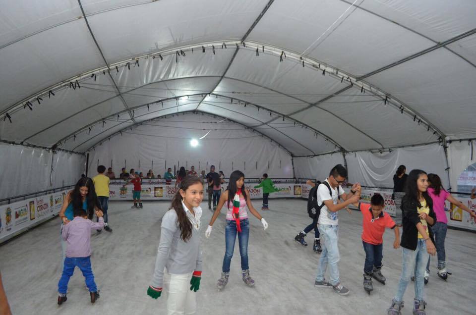 6 mil personas han ingresado gratis a la pista de hielo