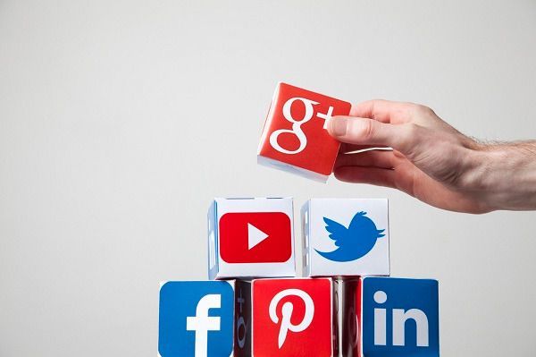 Dos de abril, fin de Google+: la lógica del capitalismo