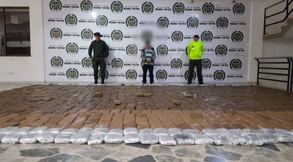 Policía incautó 488.000 dosis de marihuana que iban para Chile