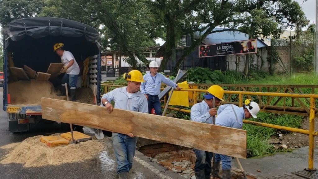 Varias semanas más durarán trabajos de mantenimiento de acueducto en Villa Marlén