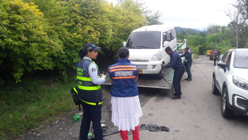 Autoridades inmovilizaron buses escolares en Ibagué, por prestar el servicio de transporte ilegal