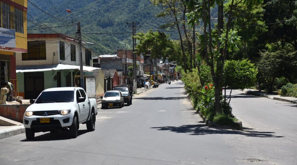 Ibagué avanza en la rehabilitación de la malla vial en diferentes barrios