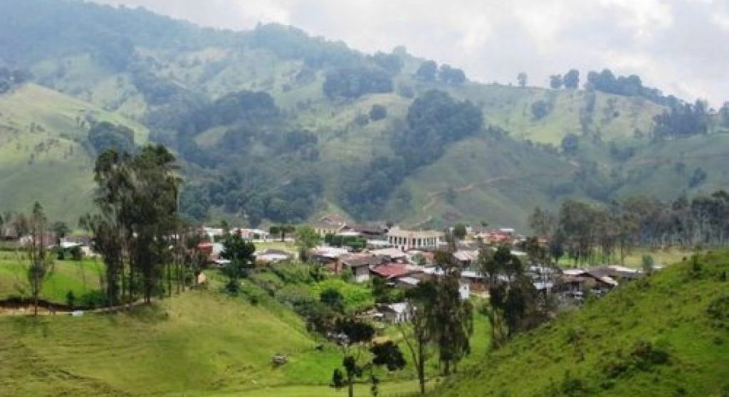 Ambientalistas culpan a alcalde de Ronvcesvalles de no aprobar fallo que prohíbe explotación minera