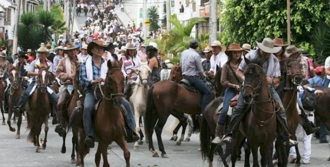 Todo listo para la cabalgata Sanjuanera y la cuarta Feria del Equino