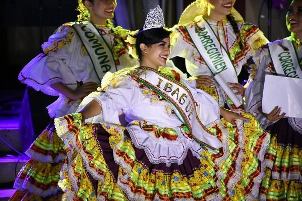 María Fernanda Rodríguez, de la comuna 12 es la nueva reina Municipal del Folclor
