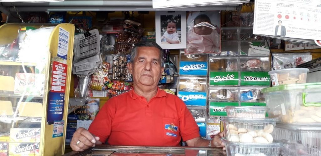 Jaime Valderrama “Condorito”: 50 años vendiendo impresos y el celular lo quiere sacar el mercado