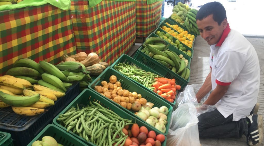 Encuentro de Compras públicas facilita a productores rurales acceso a mercados institucionales