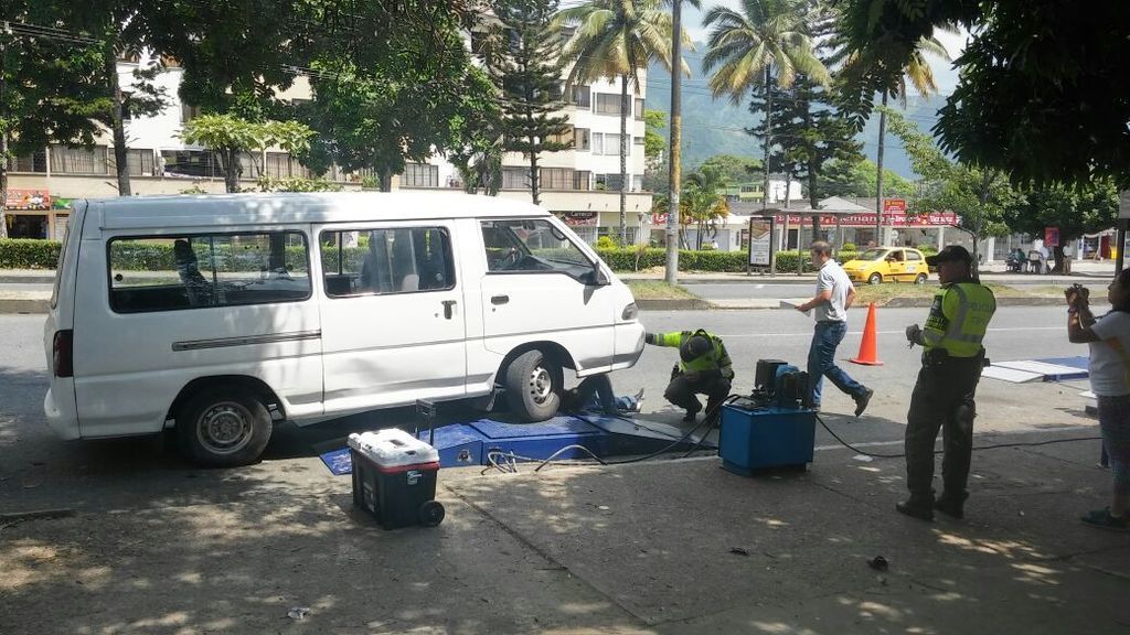 46 vehículos fueron inmovilizados por transitar en el Día sin carro y sin moto en Ibagué