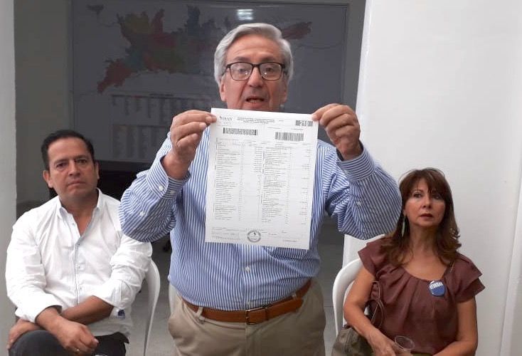 Candidato Leonidas López, primero en mostrar su declaración de renta