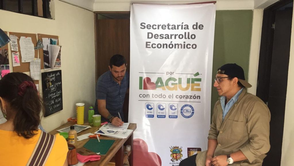Artesanos de Ibagué recibirán registro de marca y sellos de calidad