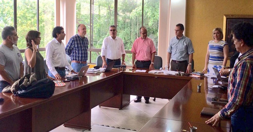 ¿Qué hay detrás de la avalancha de renuncias en equipo directivo de la UT?