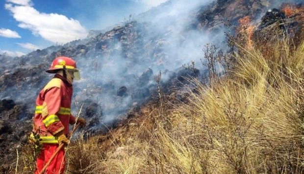Incendio forestal en Honda es apagado por voluntarios