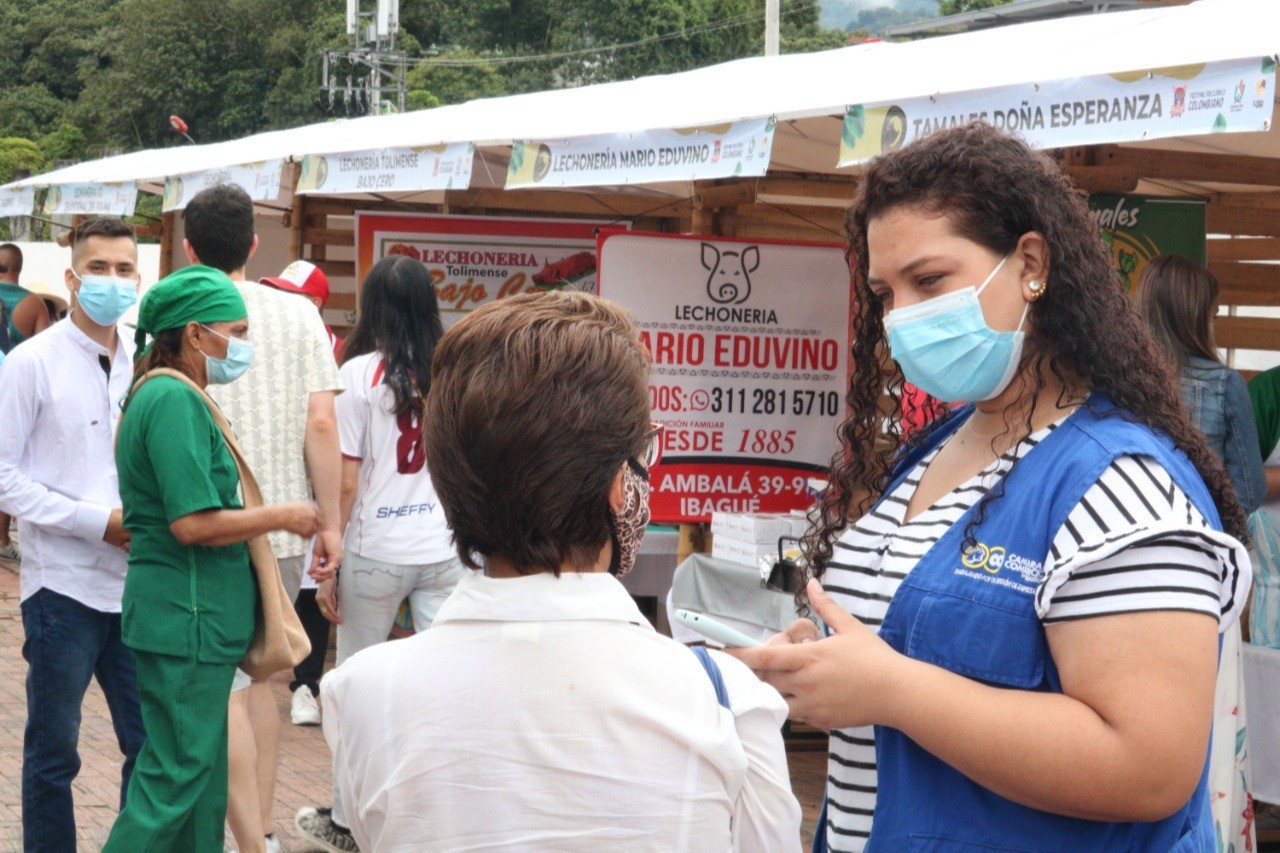 Incremento en ventas de empresarios durante el 48º Festival Folclórico