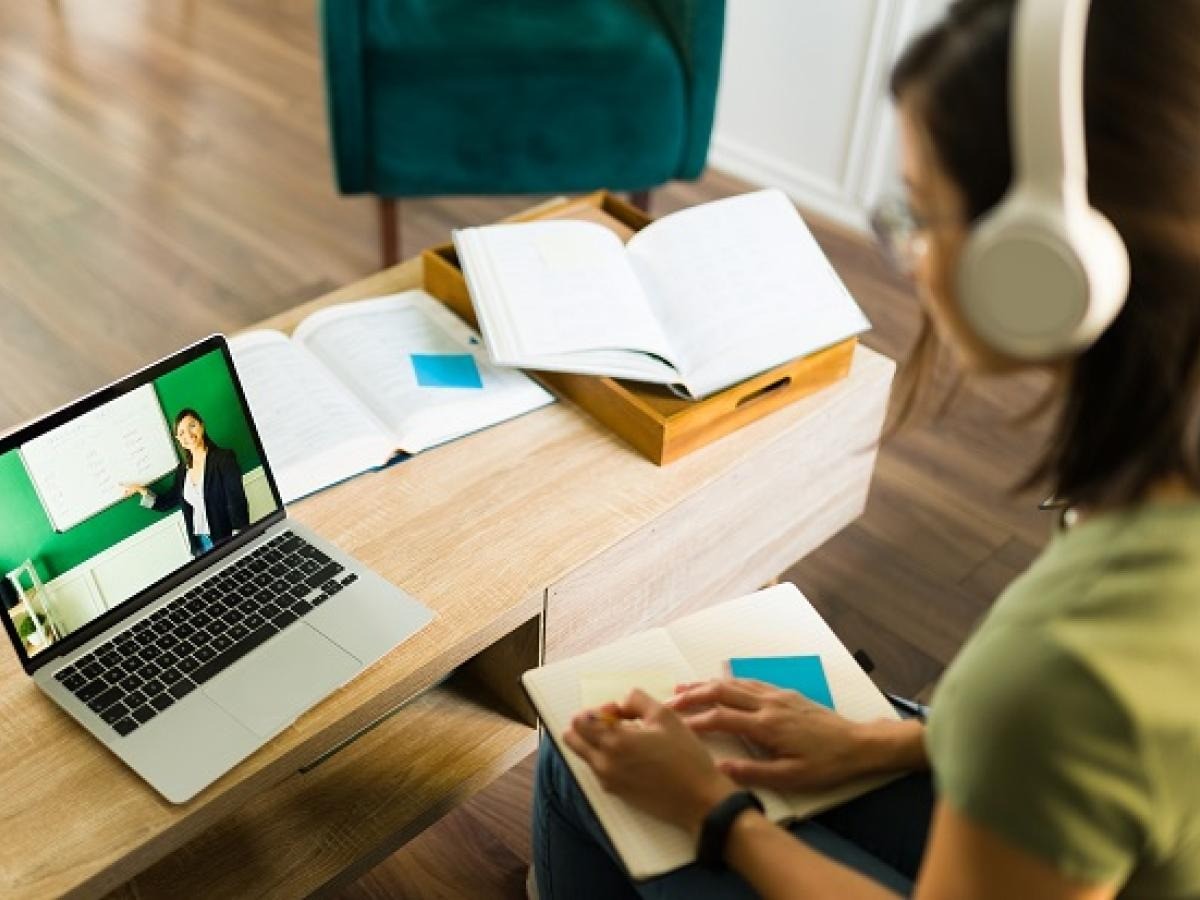 Inscríbase de manera gratuita a alguno de los 25 cursos certificados del MinTIC