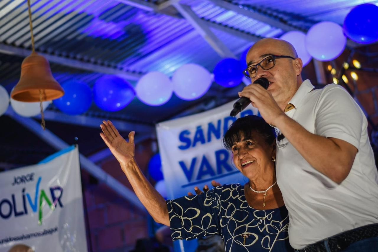 "Otras campañas están pagando plata para desprestigiarnos": Jorge Bolívar