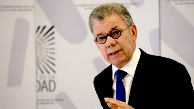 “Pido perdón a todas las familias víctimas de este horror”: expresidente Santos