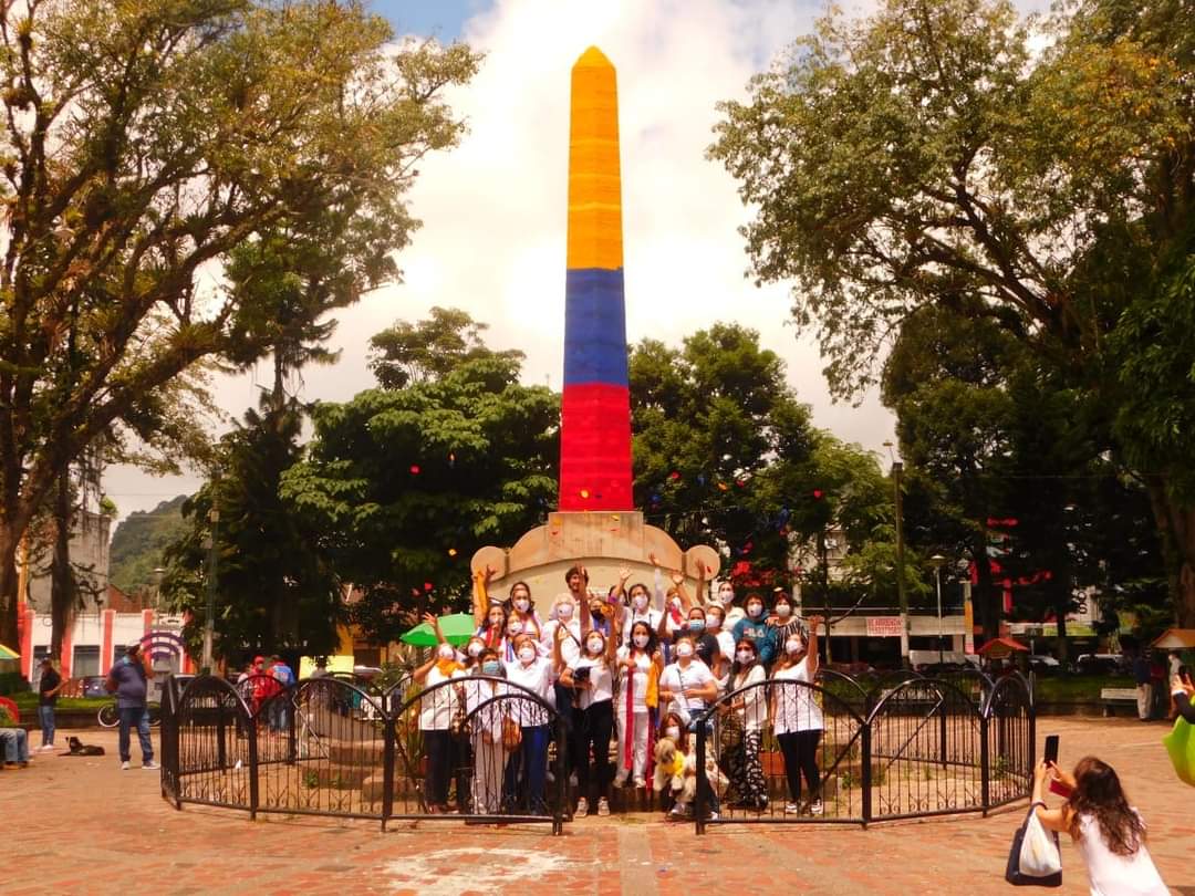 La bandera de la reconciliación se tejió en el Líbano, Tolima