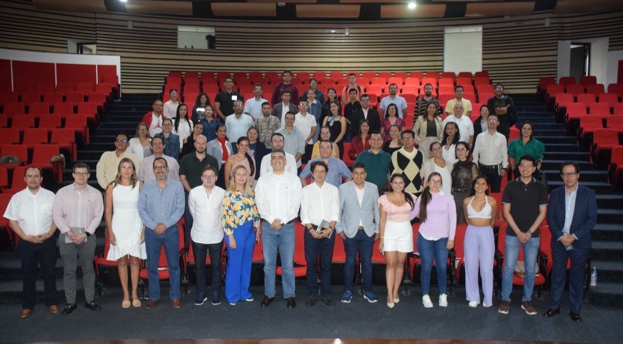 La UT reunió a los mejores especialistas en contratación estatal para dictar un diplomado